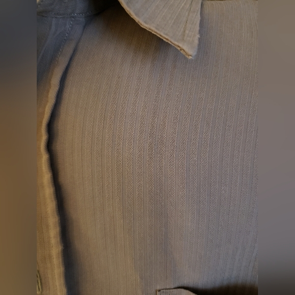 Robert Stock Gray Short Sleeved Shirt - Large - Picture 2 of 5